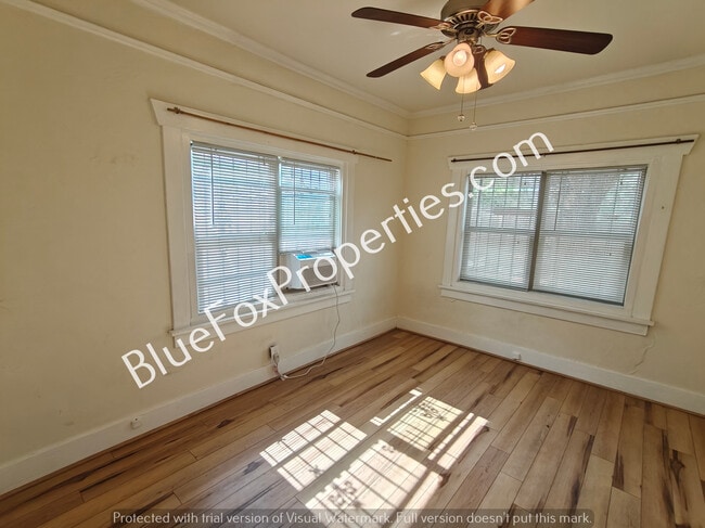 Building Photo - 233 N Jacobus Ave