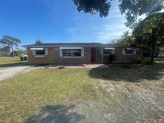 Building Photo - 1657 N Chickasaw Trail