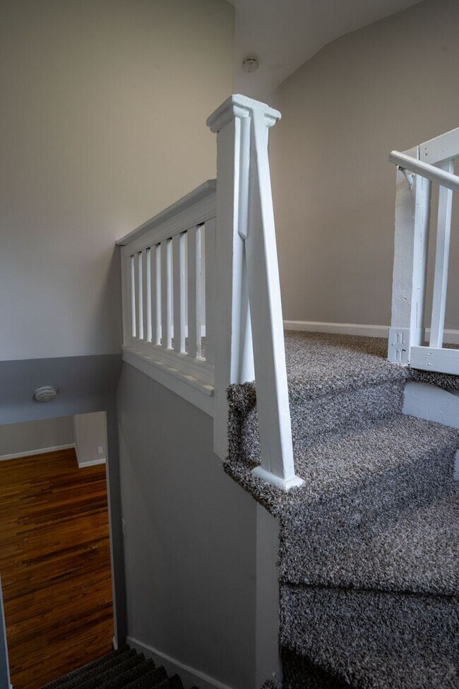 Building Photo - Eastpointe 3 bedroom