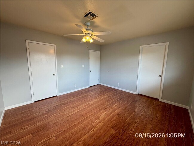 Building Photo - 6122 Meadow View Ln