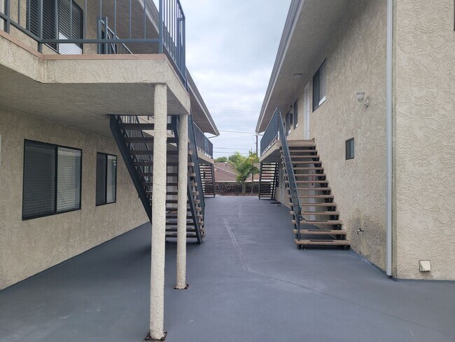 Interior Photo - Grevillea Manor