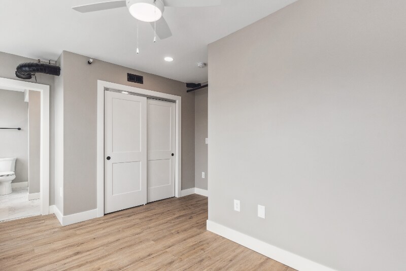 Building Photo - 6011 Madison Rd