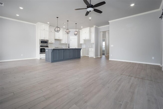 Building Photo - 508 NW 199th St