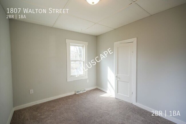 Building Photo - 1807 Walton St