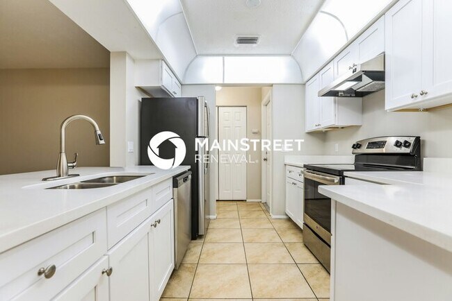 Building Photo - 3 Bedroom Pet-Friendly Home in VENICE, FL with Main Street Renewal