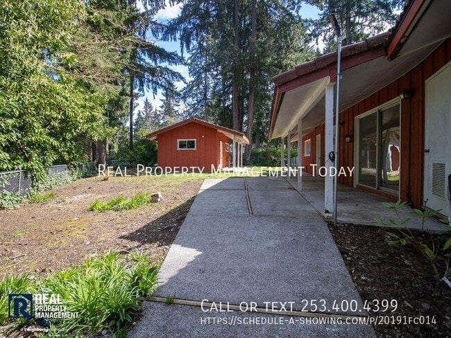 Building Photo - 10922 Greengate Ln SW