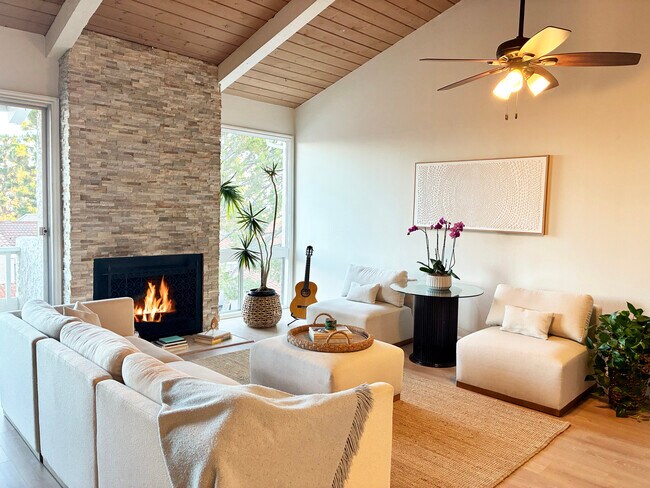 Building Photo - 28218 Rey De Copas Ln