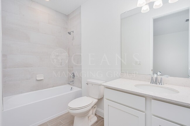 Building Photo - NEWER 4 Bedroom 3 Bath Home in Halifax Pla...