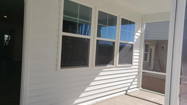 Building Photo - 152 Delta Grass Ln