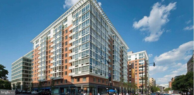 Building Photo - 2221 I St NW