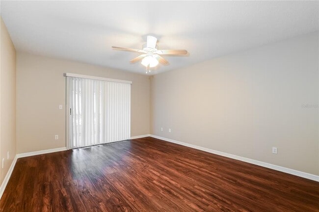 Building Photo - 33303 Lake Bend Cir