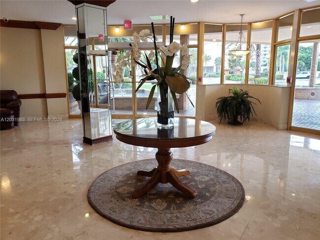 Building Photo - 100 Golden Isles Dr