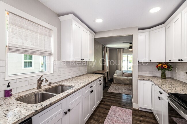 Building Photo - 1176 Xenia St
