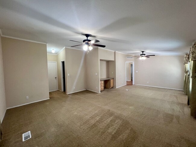 Building Photo - **APPLICATION RECEIVED** Live Large in This Beautiful Adkins Retreat!