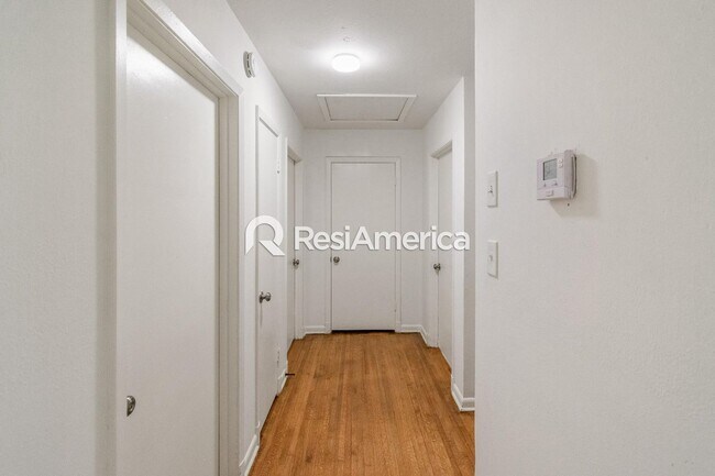 Building Photo - Newly Renovated 3/2 in Whitehaven