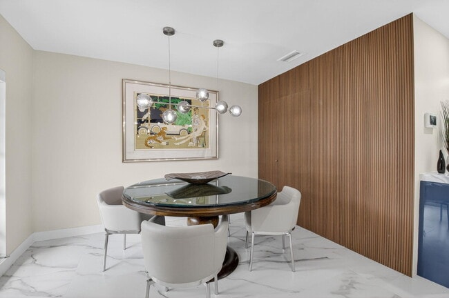 Building Photo - 5753 Spindle Palm Ct