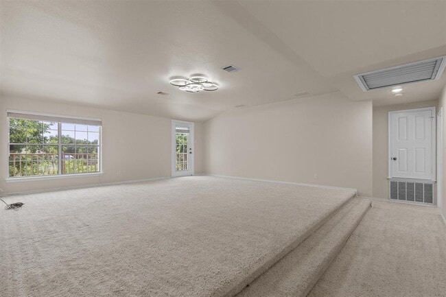 Building Photo - 201 Covala Dr