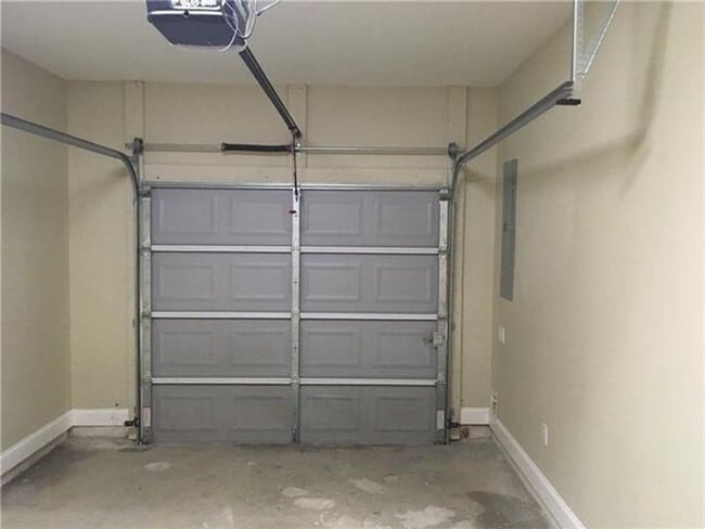 Building Photo - Covington Meadows Townhome Rental