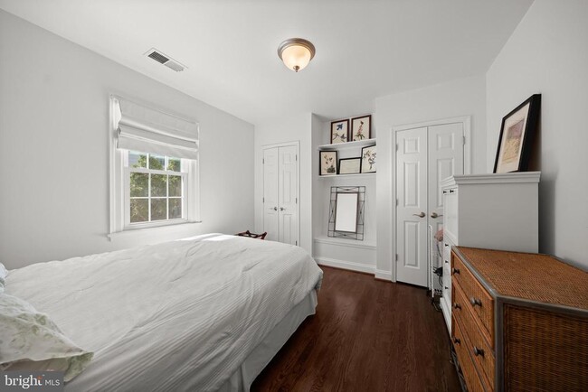 Building Photo - 4908 Bayard Blvd