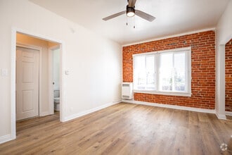 Studio #307 - Beautiful Newly Renovated Apartment in Koreatown