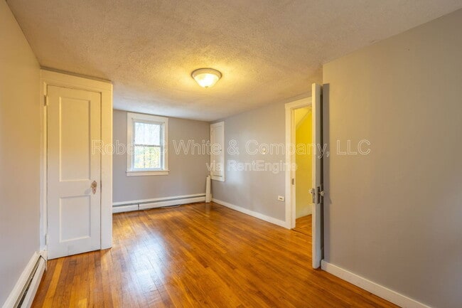 Building Photo - 70 Snipsic Lake Rd