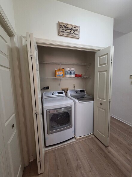 Building Photo - 34 Degas Cir