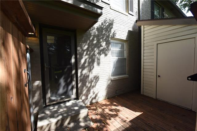 Building Photo - 6357 Oriole Dr