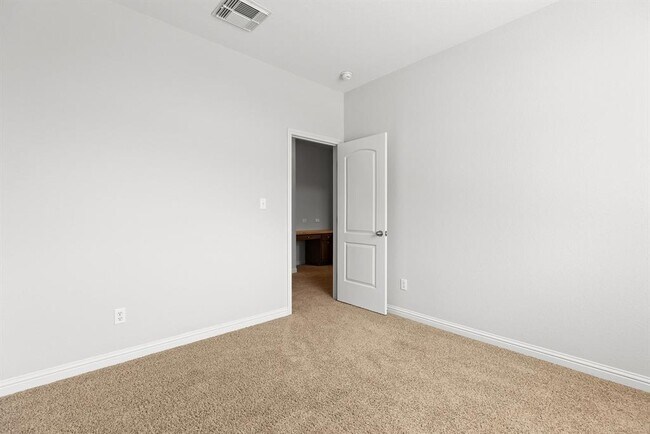 Building Photo - 2430 Santa Barbara Loop