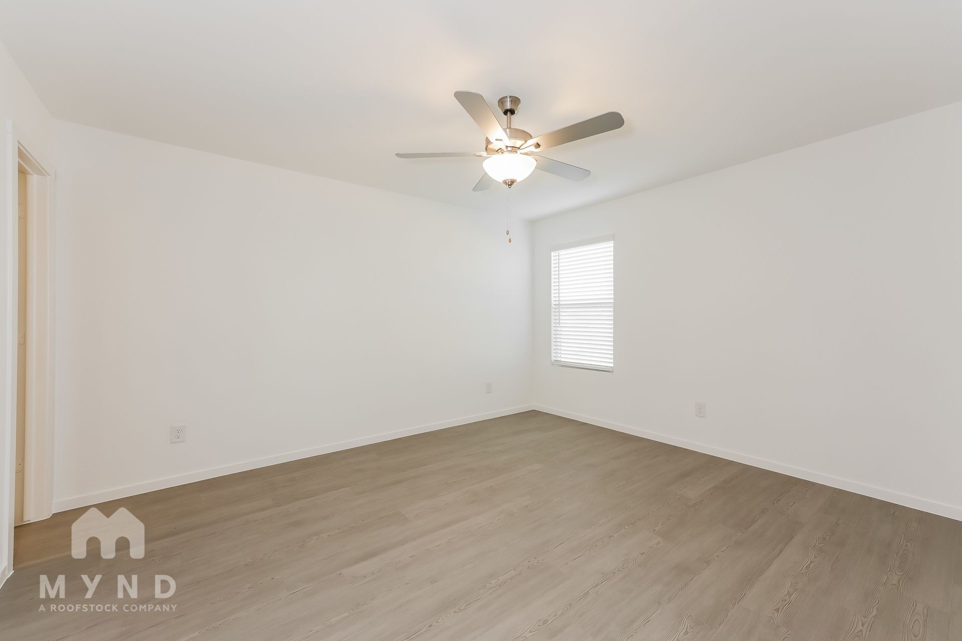 Building Photo - 2705 Mistwood Dr