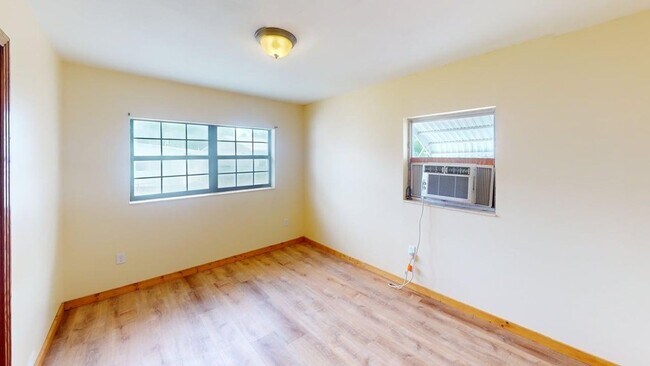 Building Photo - 118 Bellamy Cir