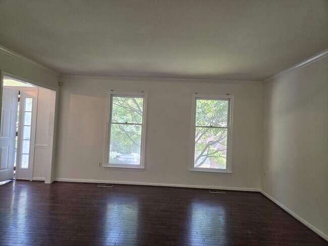 Building Photo - 4407 Marquis Pl