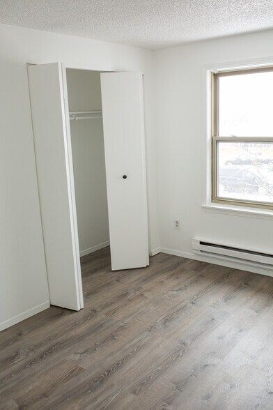 Bedroom 1 - 3595 S King St