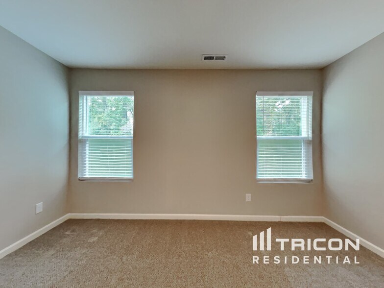 Building Photo - 161 Meadow Vista Lane Angier NC