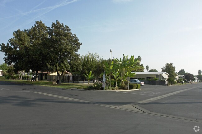 Building Photo - Franciscan/Town & Country