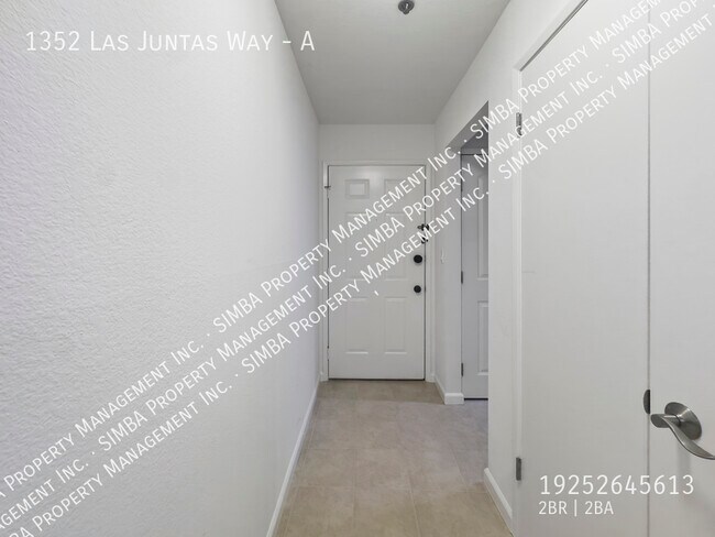 Building Photo - 1352 Las Juntas Way