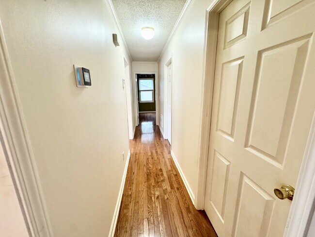 Building Photo - 3 bedroom home in Westminster