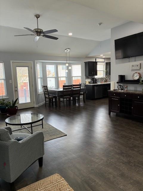 Building Photo - 503 Orchard St