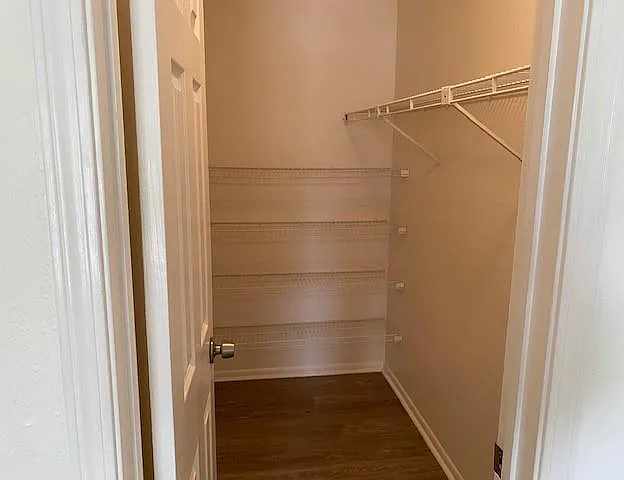 Building Photo - 312 Parkview Blvd