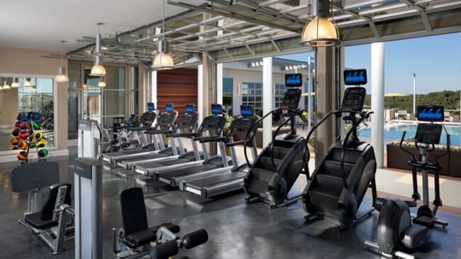 Building Photo - 3290 Cobb Galleria Pkwy