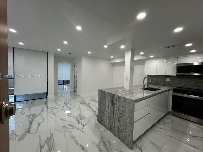Building Photo - 11790 SW 18th St