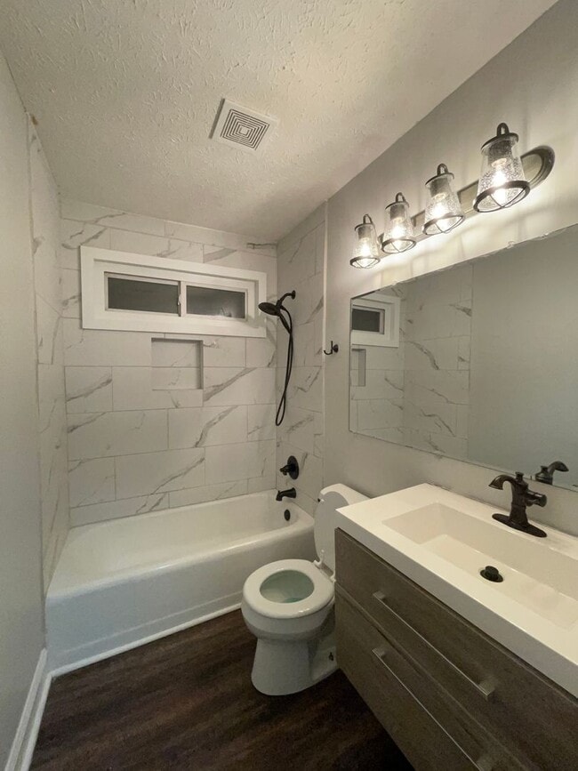 Building Photo - 3461 Dundale Rd