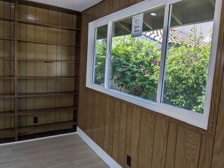 Building Photo - 151 W Hillside St