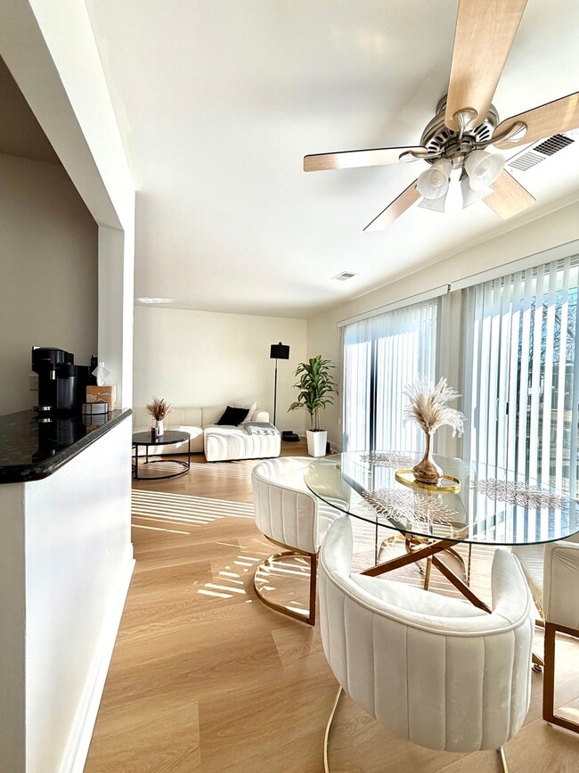 Building Photo - 1212 Williamsport Dr