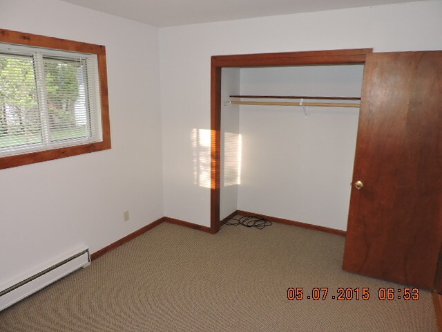 Building Photo - 608 19th Ave W