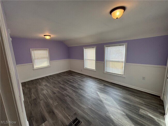 Building Photo - 4739 W 125th St