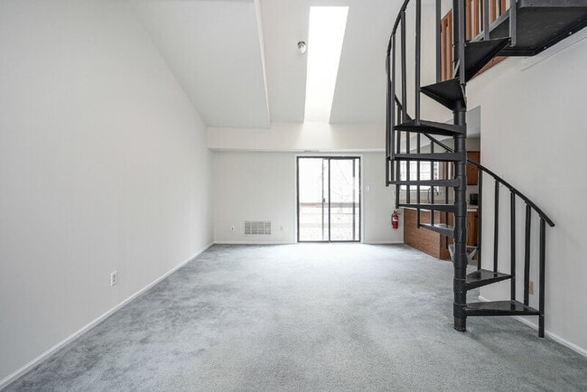 Building Photo - 4526 Concord Pl