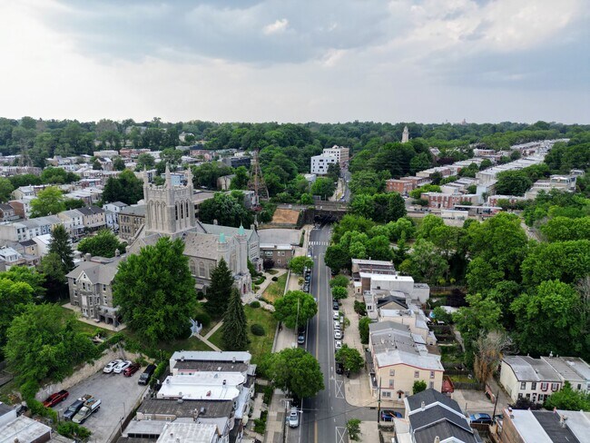 Building Photo - 3712 Midvale Ave