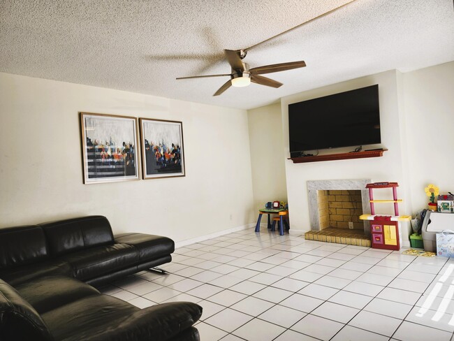 Building Photo - 1570 Forest Lakes Cir