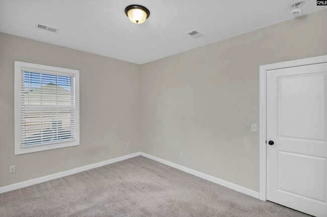 Building Photo - 5 Mapleline Ct