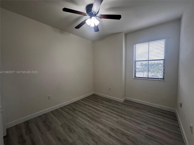 Building Photo - 11989 SW 150th Pl